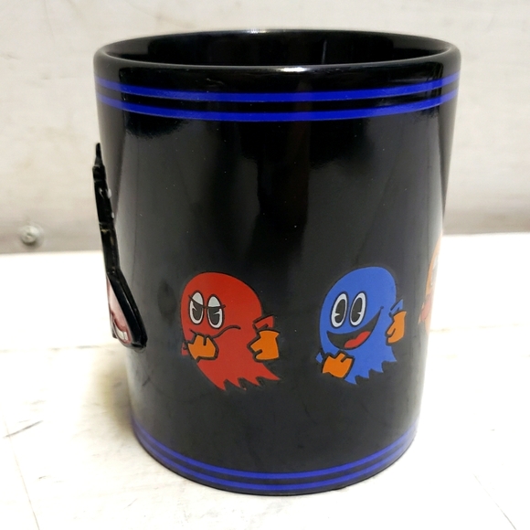 Pac-Man numskull 💀 retro game style coffee mug ☕ tea cup kitchen home decor - Picture 3 of 6